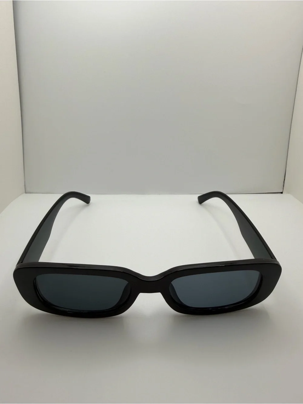 Matte Black Rectangular Sunglasses - Unbranded